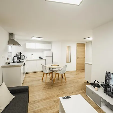 2-rooms With Parking Daire *