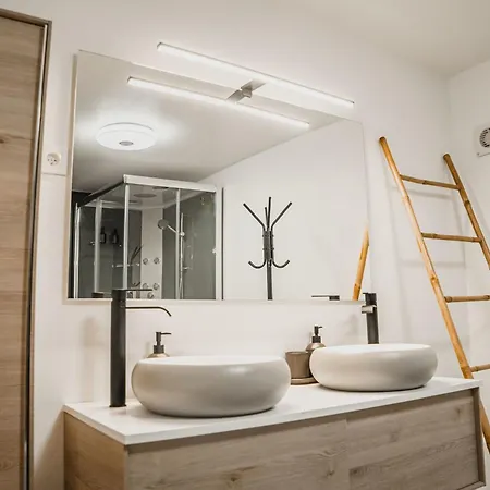 2-rooms With Parking Daire Bordeaux