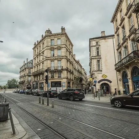 2-rooms With Parking Bordeaux