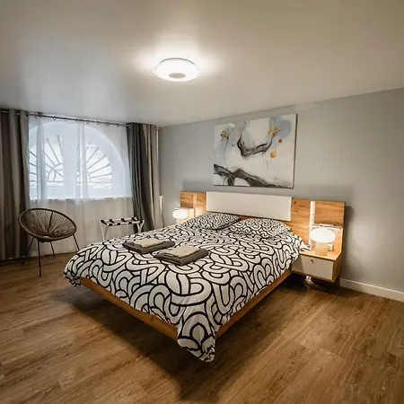 2-rooms With Parking Daire